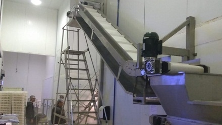 Projeto de Esteiras Saída Túnel de Congelamento Projeto de Esteiras Saída Túnel de Congelamento